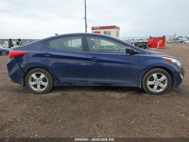 2013 Hyundai Elantra Gls/limited მანქანა იყიდება აუქციონზე, vin: 5NPDH4AE4DH425824, აუქციონის ნომერი: 30095992
