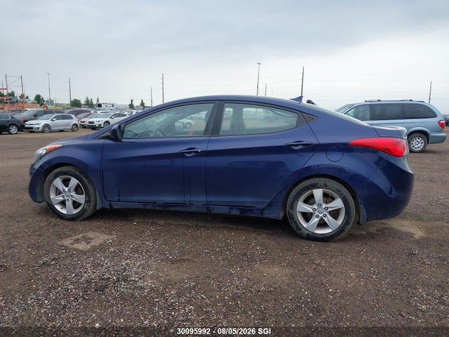 2013 Hyundai Elantra Gls/limited მანქანა იყიდება აუქციონზე, vin: 5NPDH4AE4DH425824, აუქციონის ნომერი: 30095992