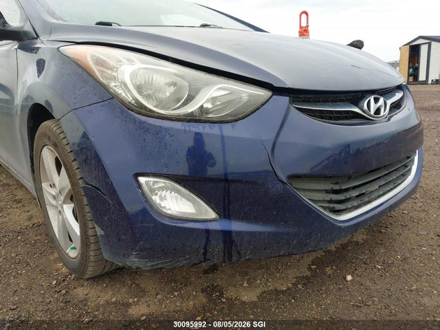 2013 Hyundai Elantra Gls/limited მანქანა იყიდება აუქციონზე, vin: 5NPDH4AE4DH425824, აუქციონის ნომერი: 30095992