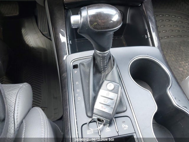 Продажа на аукционе авто 2016 Kia Sorento, vin: 5XYPHDA53GG028176, номер лота: 30096012