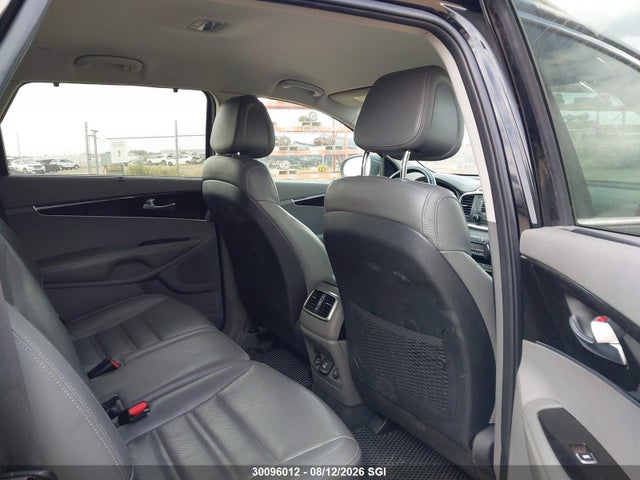 Продажа на аукционе авто 2016 Kia Sorento, vin: 5XYPHDA53GG028176, номер лота: 30096012