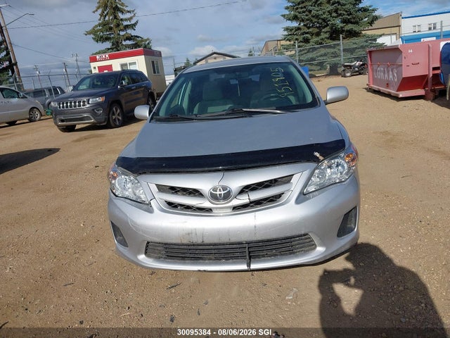 30095384 :رقم المزاد ، 2T1BU4EE4DC951905 vin ، 2013 Toyota Corolla S/le مزاد بيع