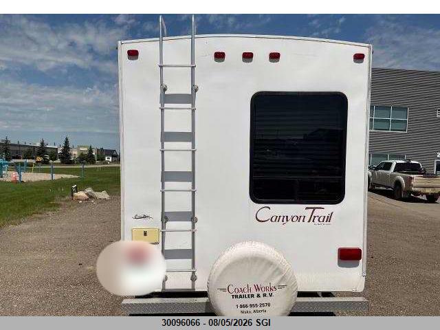 2010 Gulf Stream Canyon Trail მანქანა იყიდება აუქციონზე, vin: 1NL1YFM26A1073701, აუქციონის ნომერი: 30096066