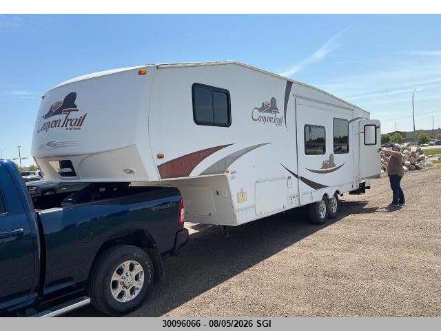 2010 Gulf Stream Canyon Trail მანქანა იყიდება აუქციონზე, vin: 1NL1YFM26A1073701, აუქციონის ნომერი: 30096066