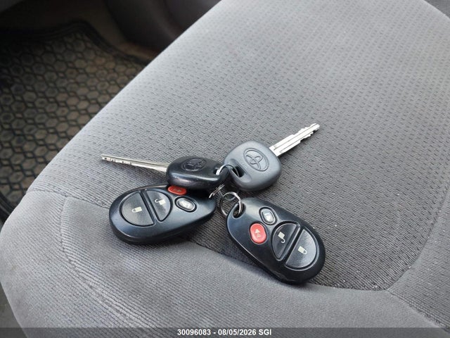 30096083 :رقم المزاد ، 5TDZA23C24S156985 vin ، 2004 Toyota Sienna Ce/le مزاد بيع