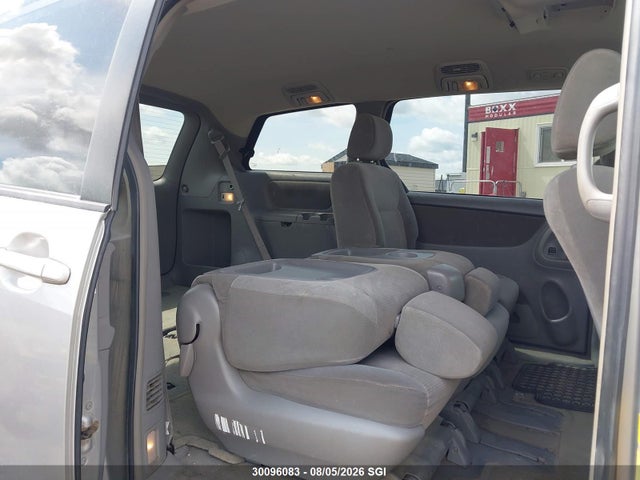 30096083 :رقم المزاد ، 5TDZA23C24S156985 vin ، 2004 Toyota Sienna Ce/le مزاد بيع