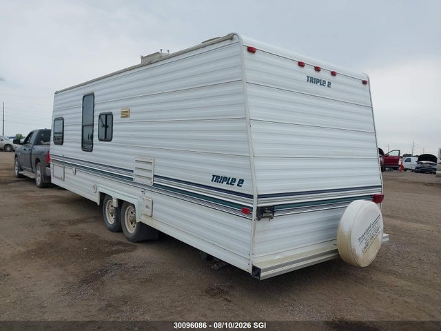30096086 :رقم المزاد ، 2TP2704A9TW011276 vin ، 1996 Triple E Trailer Topaz مزاد بيع