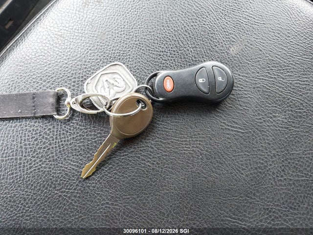 30096101 :رقم المزاد ، 1D7HU18D45J536123 vin ، 2005 Dodge Ram 1500 St/slt مزاد بيع