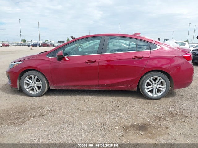 Продажа на аукционе авто 2019 Chevrolet Cruze Lt, vin: 1G1BE5SMXK7139885, номер лота: 30096109