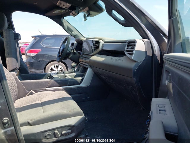 2025 Toyota Tundra Crewmax Sr5 მანქანა იყიდება აუქციონზე, vin: 5TFLA5EC7SX045960, აუქციონის ნომერი: 30096112