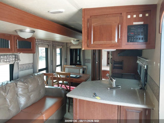 2014 Forest River Inc. Rockwood 3001w მანქანა იყიდება აუქციონზე, vin: 4X4TRLF2XE1859170, აუქციონის ნომერი: 30096136