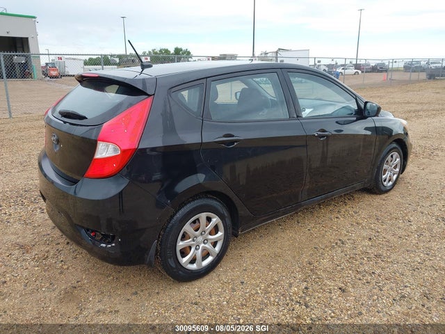 2013 Hyundai Accent Gls/gs მანქანა იყიდება აუქციონზე, vin: KMHCT5AE9DU132809, აუქციონის ნომერი: 30095609