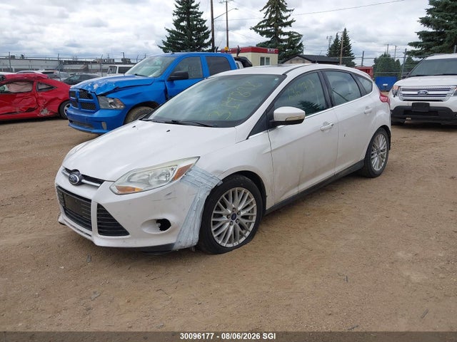 Ford Focus Titanium 2014 1FADP3N24EL314898 Image 2