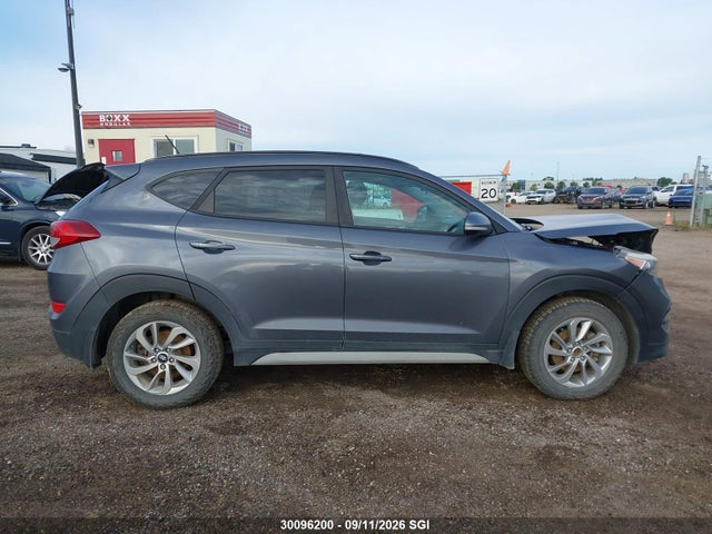 30096200 :رقم المزاد ، KM8J3CA43HU578818 vin ، 2017 Hyundai Tucson Limited/sport And Eco/se مزاد بيع