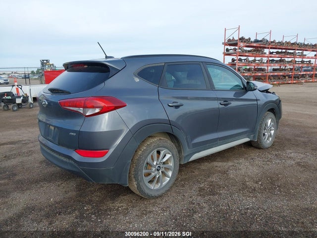 30096200 :رقم المزاد ، KM8J3CA43HU578818 vin ، 2017 Hyundai Tucson Limited/sport And Eco/se مزاد بيع