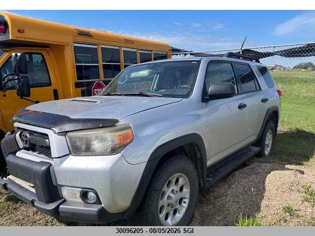 30096205 :رقم المزاد ، JTEBU5JR1A5025674 vin ، 2010 Toyota 4runner Sr5/limited/trail مزاد بيع