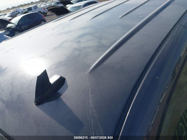 30096215 :رقم المزاد ، 3GTP2UEA5BG307955 vin ، 2011 Gmc Sierra K1500 Sl مزاد بيع