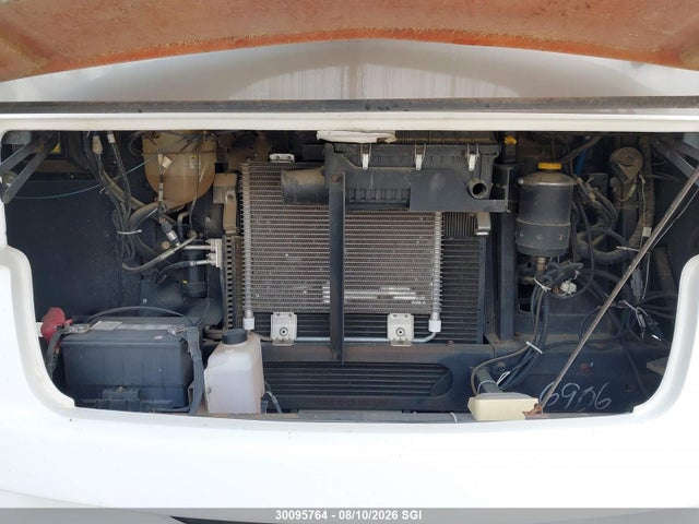 30095764 :رقم المزاد ، 1F6NF53YX70A06906 vin ، 2007 Ford F550 Super Duty Stripped Chass مزاد بيع