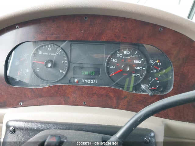 30095764 :رقم المزاد ، 1F6NF53YX70A06906 vin ، 2007 Ford F550 Super Duty Stripped Chass مزاد بيع