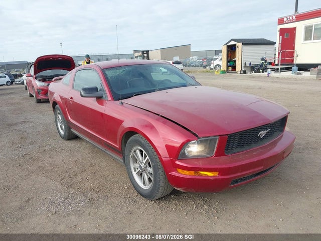 30096243 :رقم المزاد ، 1ZVFT80N855164762 vin ، 2005 Ford Mustang مزاد بيع