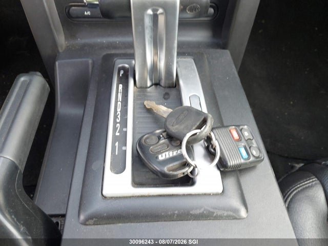 30096243 :رقم المزاد ، 1ZVFT80N855164762 vin ، 2005 Ford Mustang مزاد بيع