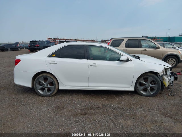 Aukcja sprzedaży 2014 Toyota Camry L/se/le/xle, vin: 4T1BF1FK3EU815455, numer aukcji: 30096246
