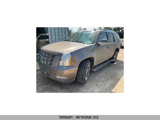 30096281 :رقم المزاد ، 1GYS4CEF5DR107374 vin ، 2013 Cadillac Escalade Premium مزاد بيع