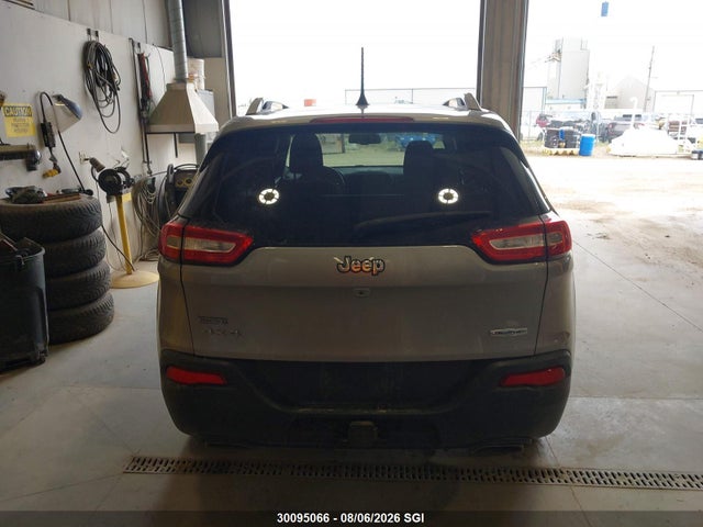 Jeep Cherokee Latitude 2016 1C4PJMCS3GW144553 Image 15