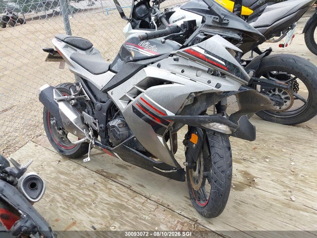 30093072 :رقم المزاد ، JKAEX8B11DDA00493 vin ، 2013 Kawasaki Ex300 B مزاد بيع