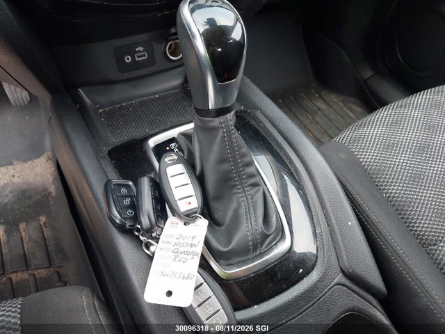 2019 Nissan Qashqai S/sl/sv მანქანა იყიდება აუქციონზე, vin: JN1BJ1CR1KW353680, აუქციონის ნომერი: 30096318