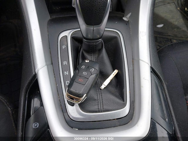 30096324 :رقم المزاد ، 1FA6P0H70F5119563 vin ، 2015 Ford Fusion Se مزاد بيع