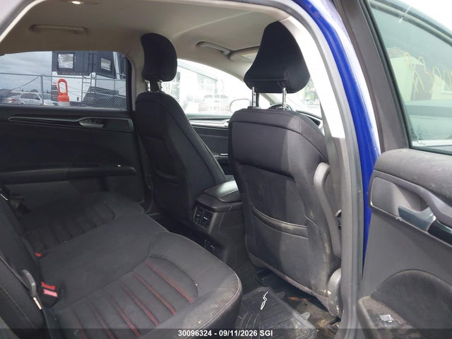 30096324 :رقم المزاد ، 1FA6P0H70F5119563 vin ، 2015 Ford Fusion Se مزاد بيع