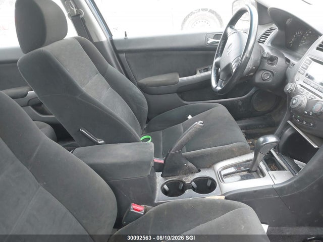 30092563 :رقم المزاد ، 1HGCM567X7A805948 vin ، 2007 Honda Accord Ex مزاد بيع