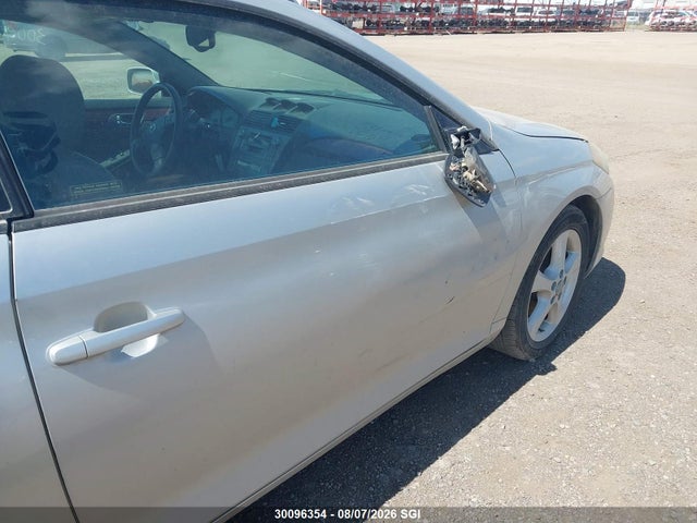 30096354 :رقم المزاد ، 4T1CA30P24U008619 vin ، 2004 Toyota Camry Solara Se/sle مزاد بيع