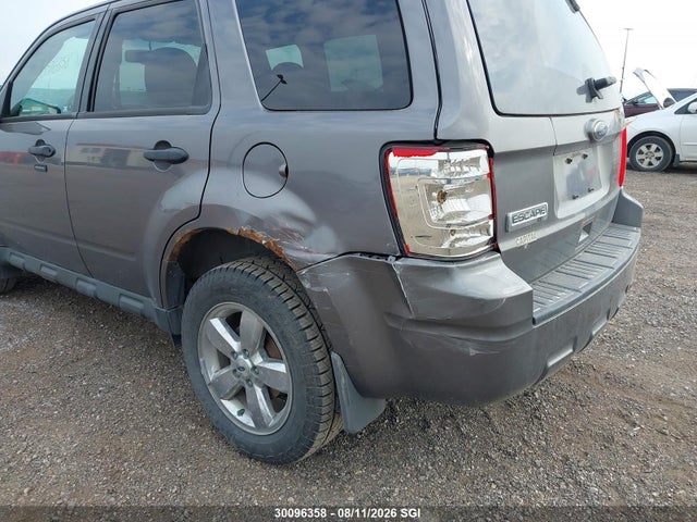 2010 Ford Escape Xlt მანქანა იყიდება აუქციონზე, vin: 1FMCU9D72AKD22606, აუქციონის ნომერი: 30096358