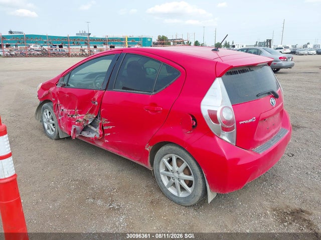 30096361 :رقم المزاد ، JTDKDTB36E1564193 vin ، 2014 Toyota Prius C مزاد بيع