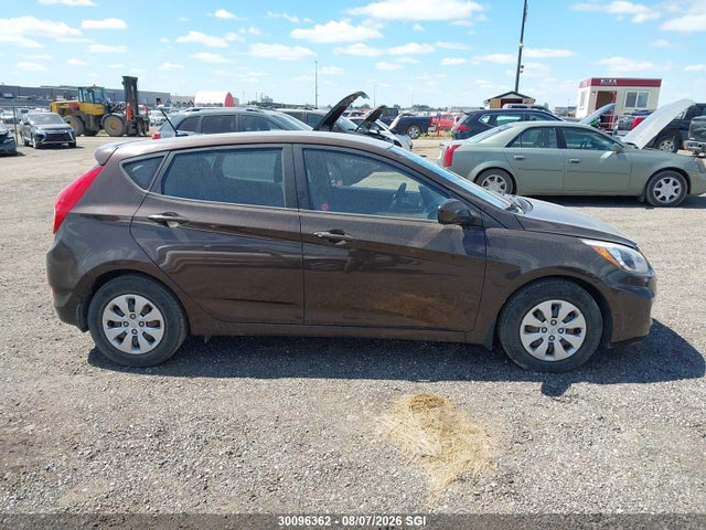 2015 Hyundai Accent Gs მანქანა იყიდება აუქციონზე, vin: KMHCT5AEXFU215135, აუქციონის ნომერი: 30096362