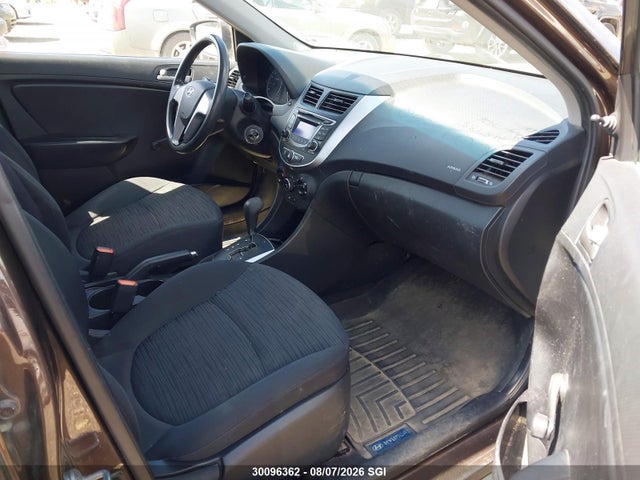 2015 Hyundai Accent Gs მანქანა იყიდება აუქციონზე, vin: KMHCT5AEXFU215135, აუქციონის ნომერი: 30096362