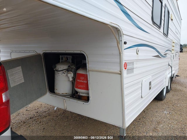 Продажа на аукционе авто 2000 Vanguard National Trailer Corp Vanguard Std, vin: 2PEFB2262Y1200824, номер лота: 30095903