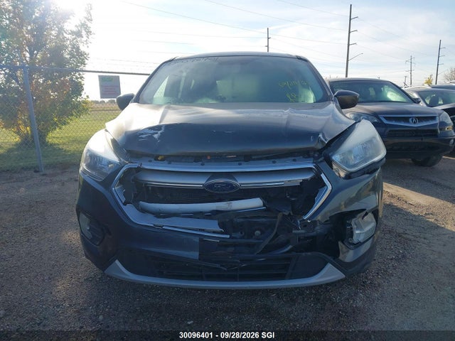 Ford ESCAPE SE 2017 1FMCU0GD1HUC15056 Image 13