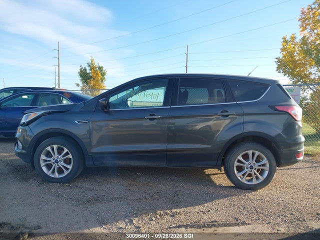Ford ESCAPE SE 2017 1FMCU0GD1HUC15056 Image 15