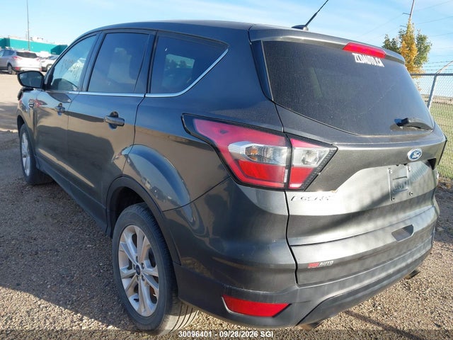 Ford ESCAPE SE 2017 1FMCU0GD1HUC15056 Image 3