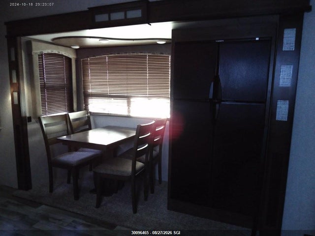 Keystone Cougar 5th Wheel Cougar 2018 4YDF36724J2510401 Image 8