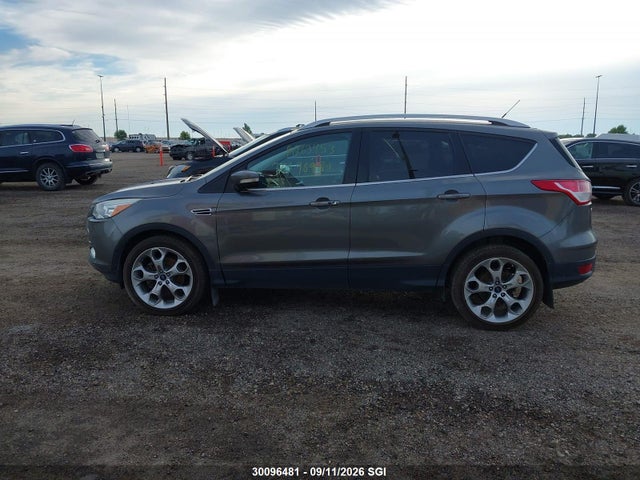 1FMCU9J91EUE15570 Ford Escape Titanium