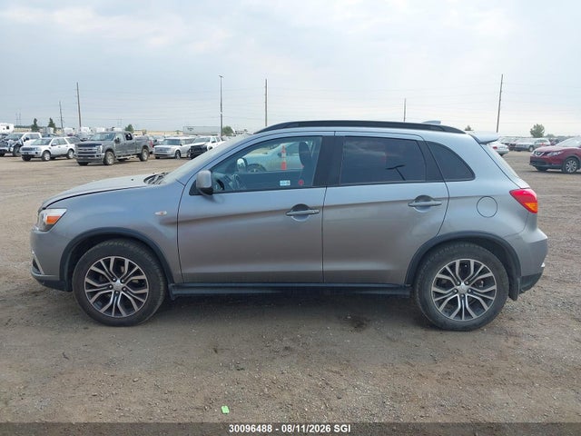 2018 Mitsubishi Rvr Se Limited/gt მანქანა იყიდება აუქციონზე, vin: JA4AJ4AW3JZ601339, აუქციონის ნომერი: 30096488