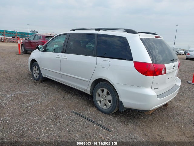 Продажа на аукционе авто 2006 Toyota Sienna Ce/le, vin: 5TDZA23C26S501421, номер лота: 30096503