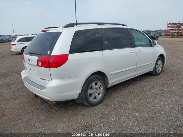 Продажа на аукционе авто 2006 Toyota Sienna Ce/le, vin: 5TDZA23C26S501421, номер лота: 30096503