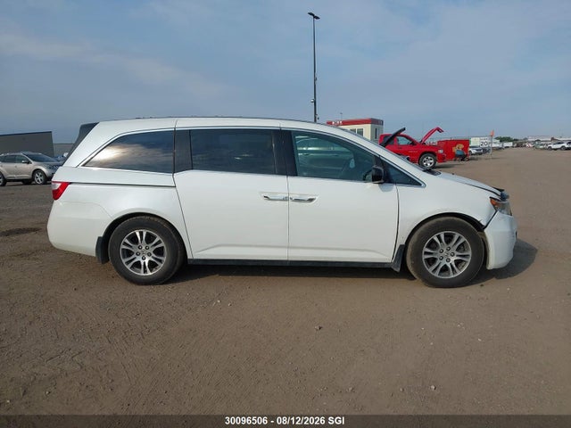 2013 Honda Odyssey მანქანა იყიდება აუქციონზე, vin: 5FNRL5H6XDB501876, აუქციონის ნომერი: 30096506