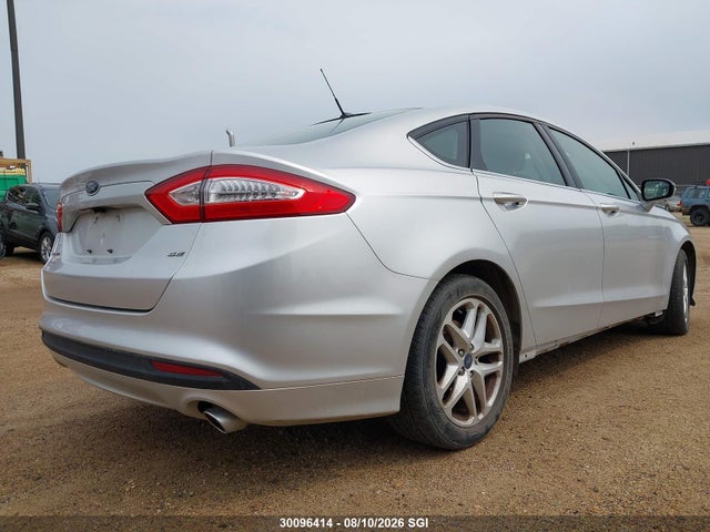 30096414 :رقم المزاد ، 3FA6P0H75GR230317 vin ، 2016 Ford Fusion Se مزاد بيع