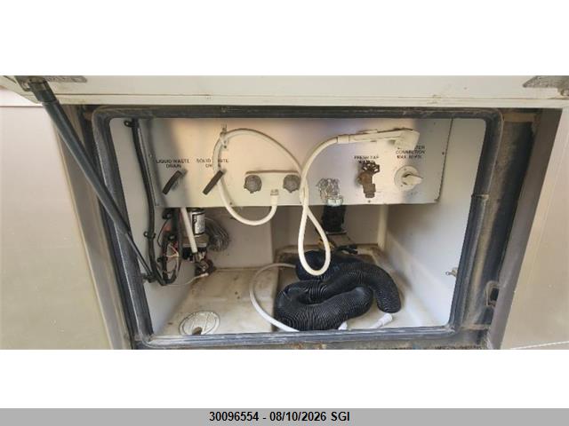 2001 R-vision Motorhome Condor Class A მანქანა იყიდება აუქციონზე, vin: 3RVMET0011C000417, აუქციონის ნომერი: 30096554